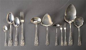 Hammerslået skønvirkebestik af sølv. 1920erne. 49