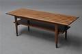 Dansk møbelproducent. Sofabord i teak med underhylde