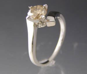 Solitaire ring ca. 1.00 ct. Denne auktion er annulleret2015601