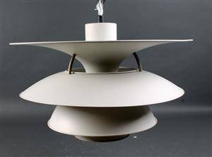 Poul Henningsen. Charlottenborg pendel, Ø 45 cm. Hvidlakeret