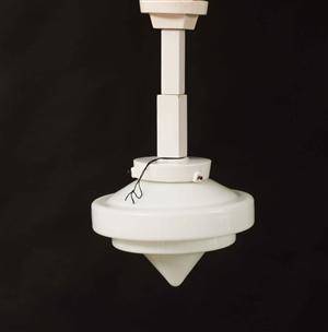 Taklampa i porslin och glas, Art deco 192030-tal