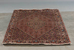 Orientalsk håndknyttet tæppe, 113x175 cm.