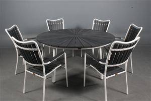 Daneline Havemøbler. Rundt havebord samt seks armstole, artwood
