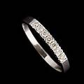 Halvalliansring 18 k vitguld briljanter