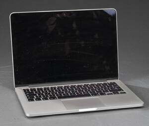 Macbook Pro, model A1502, uden harddisk.  Denne vare er sat til omsalg under nyt varenummer 5026470