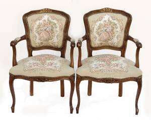 Karmstolar ett par, rokokostil, 1900-talets andra hälft