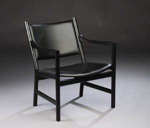 Hans. J. Wegner 1914-2007. Armstol CH 52