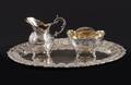 Sockerskål och gräddkanna med bricka, silver, rokokostil, 1900-tal