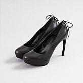 Pumps, Alexander McQueen, i svart skinn