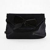 Prada, axelbands-kuvertväska i svart siden