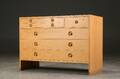 Hans J. Wegner. Kommode af egetræ