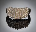 Guldring, med brune brillanter 