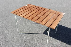 Trädgårdsbord