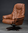 Lænestol på drejesokkel med brunt læder 