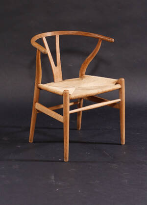 Hans J. Wegner. Y- stol, model CH-24