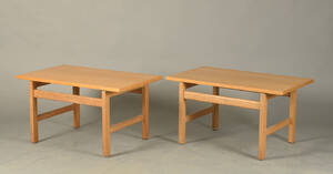 Hans J. Wegner. Sofaborde af eg 2