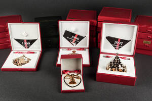 Georg Jensen. Samling juleuroer 1984-2008 25