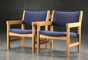 Hans. J. Wegner. Par lænestole for Getama, eg 2