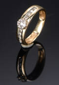 Ring af 18 kt. guld med brillanter ialt ca. 0,27 ct