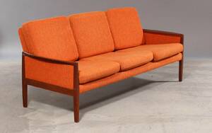 Dansk møbelproducent tre pers. sofa med stel af mahogni