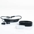 HÖRLURAR OCH SMARTBAND Sony SBH80 och SWR10