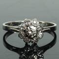 DIAMANTRING 9st diamanter, 18k, totalt 2.3g