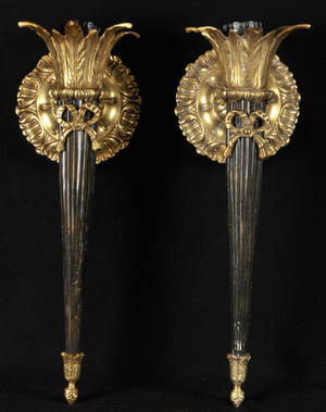 Lampetter i brons, vardera med ett ljus, empirestil 2