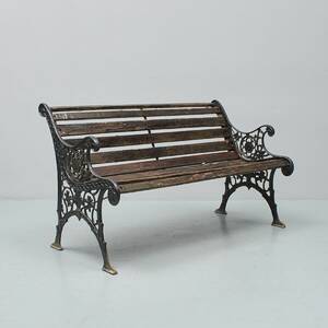 Trädgårdssoffa, Gjutjärn