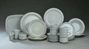 Jens Harald Quistgaard for Bing og Grøndahl. Grå Cordial 37