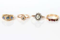 ANTIKA RINGAR, FYRA ST