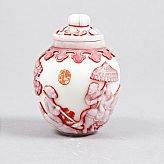Burk med lock i pekingglas