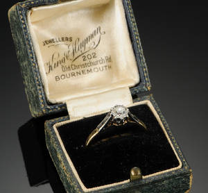 King  Hayman. Engelsk diamant solitairering - ca. 0.50 ct.