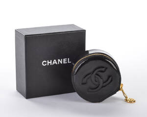 Chanel, smykketaske af laklæder