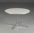 Arne Jacobsen. Cirkulært sofabord. 