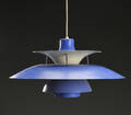 Poul Henningsen 1894-1967. PH5 pendel af blålakeret metal 