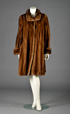 Saga royal mink pels str. 44