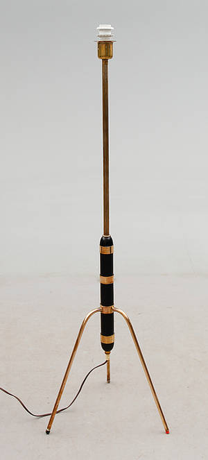 GOLVLAMPA