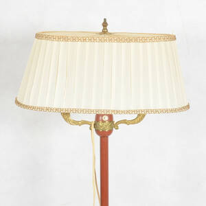 GOLVLAMPA, 1900-talets mitt.