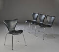 Arne Jacobsen. Fire syverstole model 3107, sort læder 4 Denne vare er sat til omsalg under nyt varenummer 4779366