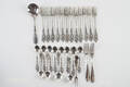 Samling silver, gafflar och skedar, ca 347 g