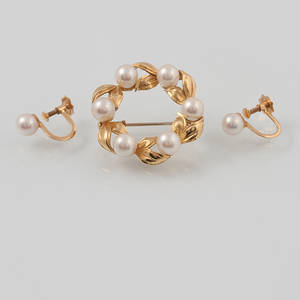 BROSCH SAMT ÖRHÄNGEN