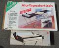Tapeseringsbord och maskin 