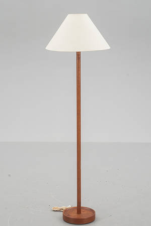 GOLVLAMPA