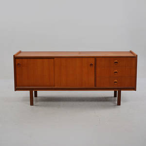 SIDEBOARD