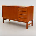SIDEBOARD