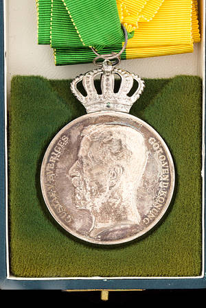 MEDALJ