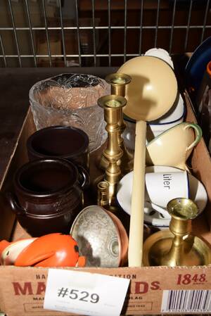 Emaljerade föremål m m