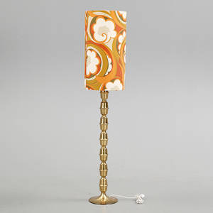 GOLVLAMPA