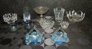 Glasföremål bl.a Orrefors