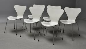 Arne Jacobsen. Et sæt på seks stole, model 3107 6